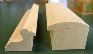 Realizzata in legno AYOUS